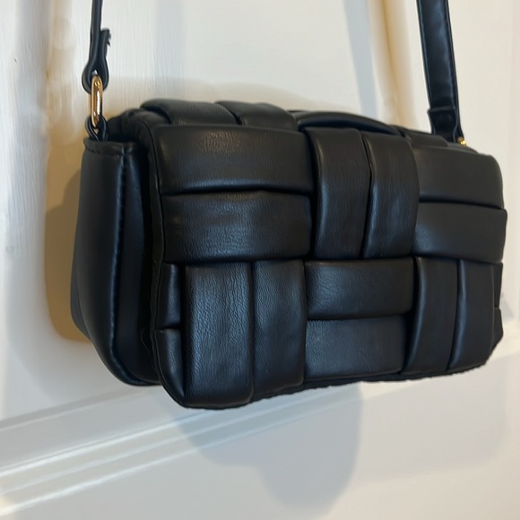 Primark padded mini cross body black - Picture 1 of 11